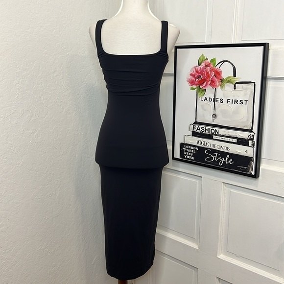 Aritzia Babaton Navy Midi Tank Dress Size XS - Picture 5 of 10